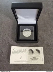 MEDAILLE ARGENT BE 1 FRANC 2017 / 15 ANS DU FRANCS / 17 FEVRIER 2002 FIN DU COUR - Picture 1 of 3