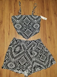No Boundaries Juniors Size Small Tube Top & Shorts Set  2 PC Nwt Paisley (Eb4)  - Picture 1 of 3