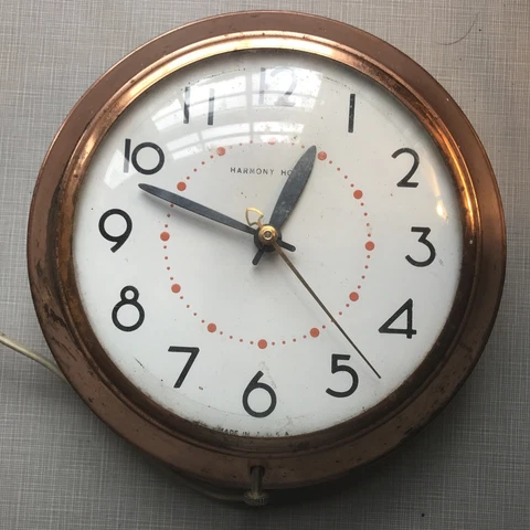 Vintage Art Deco Harmony House Electric Wall Clock Model 7228 Copper -works Cover