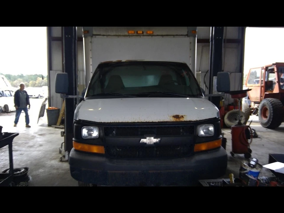 GAS TANK - Fuel Tank Cutaway 33 Gallon Fits 04-16 EXPRESS 3500 VAN 1108967 Foto 1 de 4