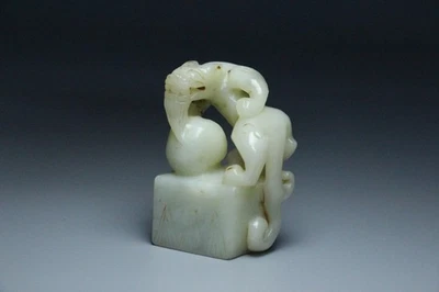 125g Chinese Antique Qing Dynasty Hand Carved Hetian Jade Dragon Seal - Image 1 of 4