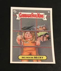Big House Becky 2019 Was the Worst #15 Garbage Pail Kids Lori Loughlin GPK - Foto 1 di 2