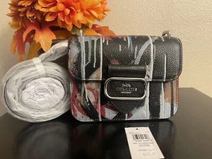 Nuevo con etiquetas Bolso Bandolera Coach CM108 X Como Nuevo + Serf Morgan Cuadrado Negro Multi Graffiti - Imagen 1 de 11