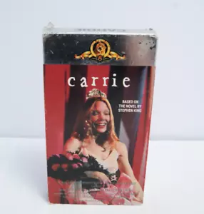 VHS Carrie 1988 Steven King Cult Horror Classic Sissy Spacek Vintage TESTED - Foto 1 di 10