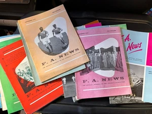 f a news magazine Job Lot 10 Issues Collectable 1950s Mid Century Items Curios - Foto 1 di 3