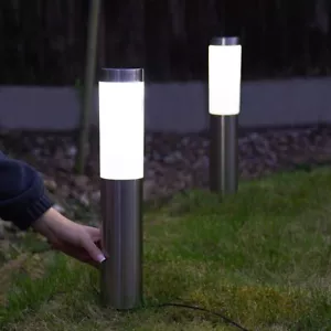 2 PACK | Noma Connectable LED Frosted Bollard Mains Plug In Garden Stake Lights - Picture 1 of 2