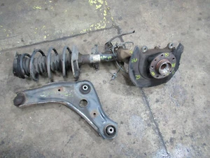2017 NISSAN QASHQAI DIG-T J11 1.6 PETROL MANUAL MK2 FRONT RIGHT SUSPENSION LEG - Picture 1 of 9