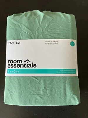 NEW Room Essentials Easy Care Green 4-pc Sheet Set FULL - FREE Shipping! - Image 1 of 4
