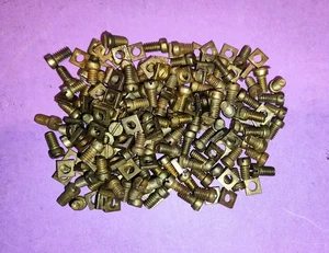 MECCANO – 100 Brassed Nuts and Bolts. Lightly used - Picture 1 of 2