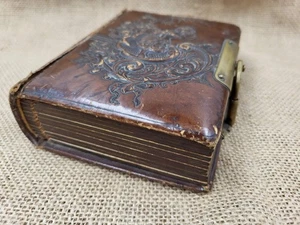 Antique Victorian Photo Album Brown Leather Cover With 23 Photos - Picture 1 of 17