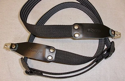 MAMIYA  C330s PROFESSIONAL  -- TLR CAMERA STRAP -- (  BLACK  HEAVY  DUTY  TYPE ) - Image 1 of 4