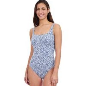 TRAJE DE BAÑO DE UNA PIEZA PERFIL BY GOTTEX PLUMERIA TEXTURA TEJIDO FRONDOSO CUELLO CUADRADO 8 - Imagen 1 de 7