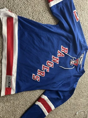 Camiseta Rick Nash Rangers autógrafa por Stephane Matteau Foto 1 de 4