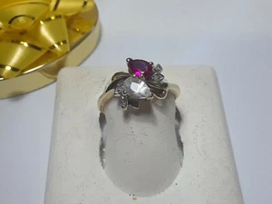 Nachlass 0,81ctw Weißtopas, Laborgefertigter Rubin & Diamant Offset 10Kt YG Ring #13825 - Bild 1 von 5