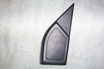 Capa de espelho lateral direita Geo Tracker Suzuki Sidekick 1989 a 1998 R 84752-60A0 - Imagem 1 de 2