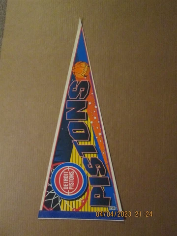 NBA Detroit Pistons Vintage Circa 1990's Slam Dunk Team Logo Basketball Pennant Cover