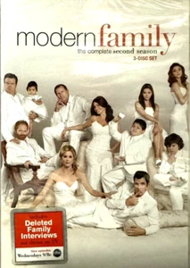 Modern Family The Complete Second Season 2 Brand New Sealed DVD (3 Disc) R1 NTSC - Picture 1 of 3