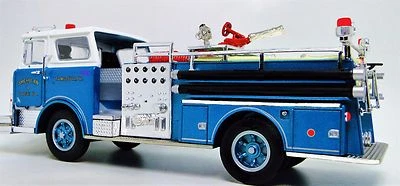 Vintage Classic Antique Red Fire Engine Truck Metal Dream Model Car Pickup Promo - Image 1 of 4