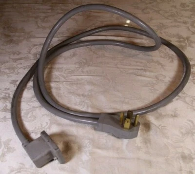 4 PIN NEMA14-30P 30A DRYER PLUG POWER CORD 110" in Long to Molded Connector - Image 1 of 4