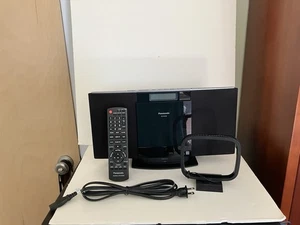 Panasonic SC-HC20 Compact Stereo System with MP3 Playback and Remote Control - Picture 1 of 17