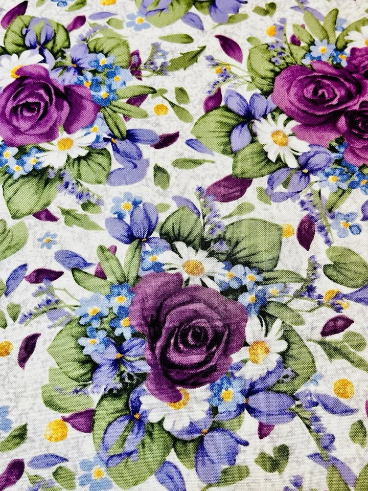 TELA RJR Scentimental Florales Fat Eighth 9x21 Foto 1 de 1