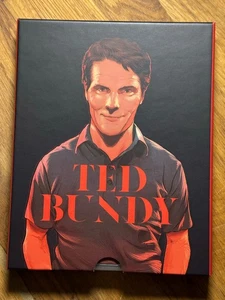 Ted Bundy (2002) Ltd. Blu-Ray 2023 (Vinegar Syndrome) w HARDBOX #/5000 - Foto 1 di 4