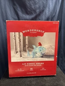 Wondershop at Target Lit Tinsel Shark 17" de alto luces interiores/exteriores 2019 S3 - Imagen 1 de 12