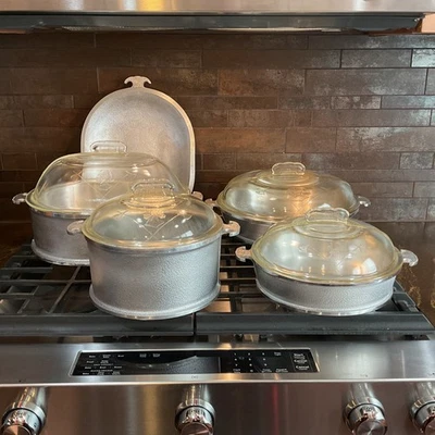 9 piezas Guardian Service aluminio martillado tostador cazuela plato tapas de vidrio usado en excelente estado Foto 1 de 4