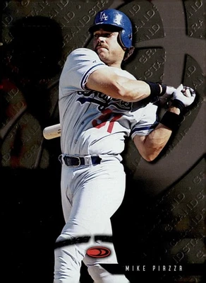 1998 Donruss Preferred #173 Mike Piazza - Image 1 of 2