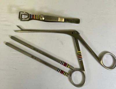 Juego de 4 otorrinolaringólogos SSI Ultra 63-2020 Takahashi 2,5 mm x 8 mm y abrazadera de columella botella Foto 1 de 4