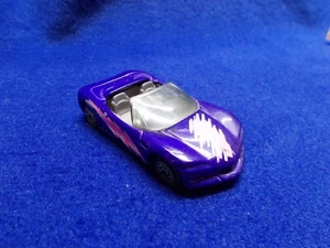 Matchbox Corvette Sting Ray III #38 Purple w/ White & Pink Print on Sides & Hood - Picture 1 of 3