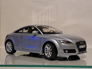 1:18 Scale Audi TT 3.2 V6 Quattro diecast model car - Picture 1 of 15
