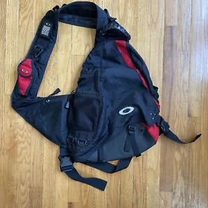 Oakley Sandbag Sling Tactical Bag Pack Red Black Software Icon+Phone Case AP - Picture 1 of 16