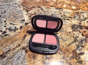 BeautiControl Roses Are Red Eye Shadow Duo New Without Plastic Packaging - Picture 1 of 2