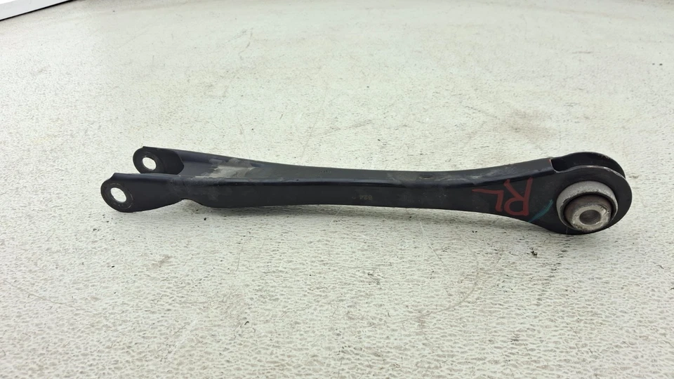 Brazo de control inferior trasero izquierdo bmw f22 f30 f32 228i 320i 328i 335i 428i 435i Foto 1 de 4