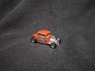 Hot Wheels Ford 1932 Made in Thailandia scala 1:66 - Immagine 1 di 4