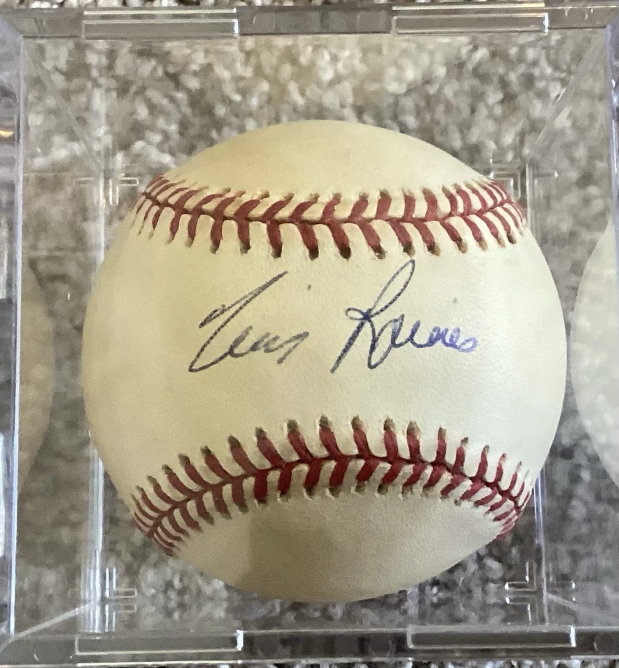 Tim Raines Autographed Baseball - Image 1 of 2
