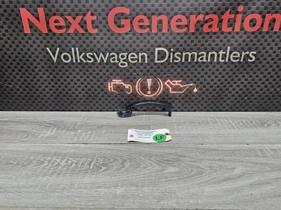 Левая или правая наружная дверная ручка 2006 - 2014 Volkswagen Jetta MKV - Изображение 1 из 4