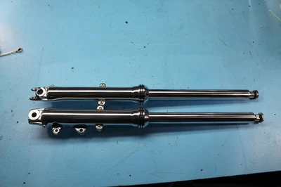 SUSPENSIÓN AMORTIGUADOR HORQUILLA DELANTERA IZQUIERDA DERECHA CROMADA HARLEY-DAVIDSON DYNA 1452 97 Foto 1 de 4