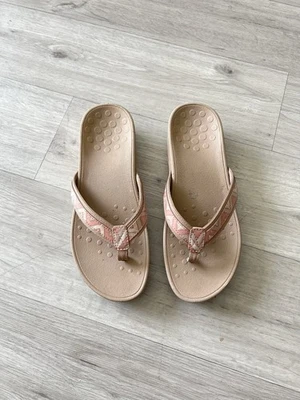 Vionic High Tide Platform Orthotic Sandals Sz 9 - Image 1 of 4