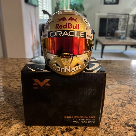 Max Verstappen Season 2022 F1 Red bull 1:2 Gold Championship helmet Cover