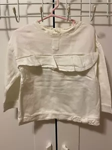 Sudadera ZARA Niños Pequeños Mangas Largas con Volantes Borde Espalda Botones Talla 2/3 Blanca - Imagen 1 de 3