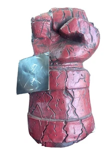 Signed Hellboy The Right Hand Of Doom Prop Statue Hellboy Hands VTG 2004 Rare - Picture 1 of 4