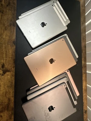 Lot of 10 iPads for Parts - Apple iPad Air 2, iPad Air 3, iPad Pro, iPad 9th Gen - Image 1 of 4