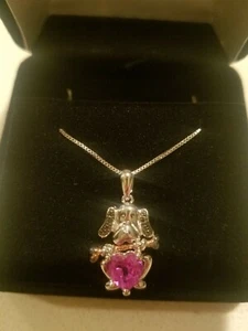 NEU Silber Halskette - Hund mit Knochen und rosa Saphir Herz Stein - Bild 1 von 5