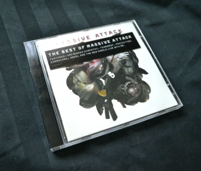 CD Album Massive Attack The Best of Massive Attack 2006 - Image 1 of 4