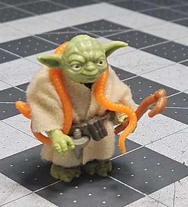 Figurina Yoda Kenner Star Wars 1980 vintage completa con serpente arancione, canna e cintura - Foto 1 di 20