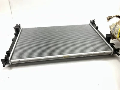 Radiador Spectra CU2702 para Chrysler Pacifica 2004-2006 3,5 L-V6 Foto 1 de 3