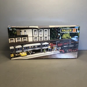 Faller 120200 Spur H0 Bahnsteig mit Figuren NEU & OVP Verschweißt Vintage #7 - Bild 1 von 4