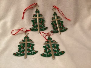 Weihnachtsschmuck ~ Baum mit goldenem Kreuz ~ sehr dünnes Metall ~ 4er Set mit Gebrauchsspuren - Bild 1 von 8